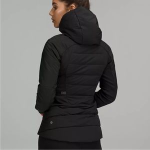 Lululemon Down for it All jacket down filled black
